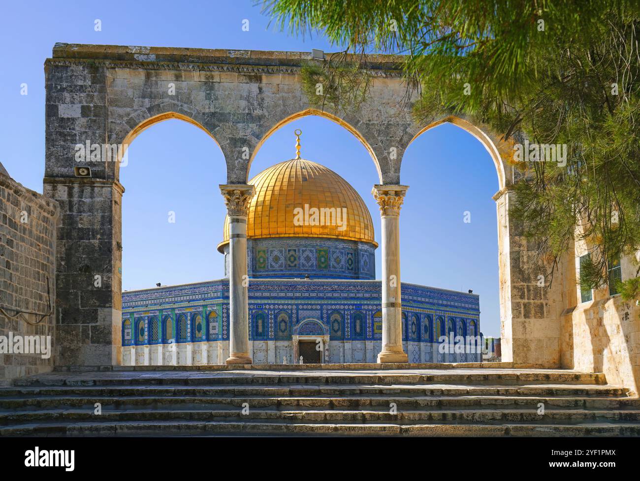 Le Dôme de Rocher sur le Mont du Temple, Jérusalem, Israël. C'est un sanctuaire islamique situé dans la vieille ville de Jérusalem. Banque D'Images