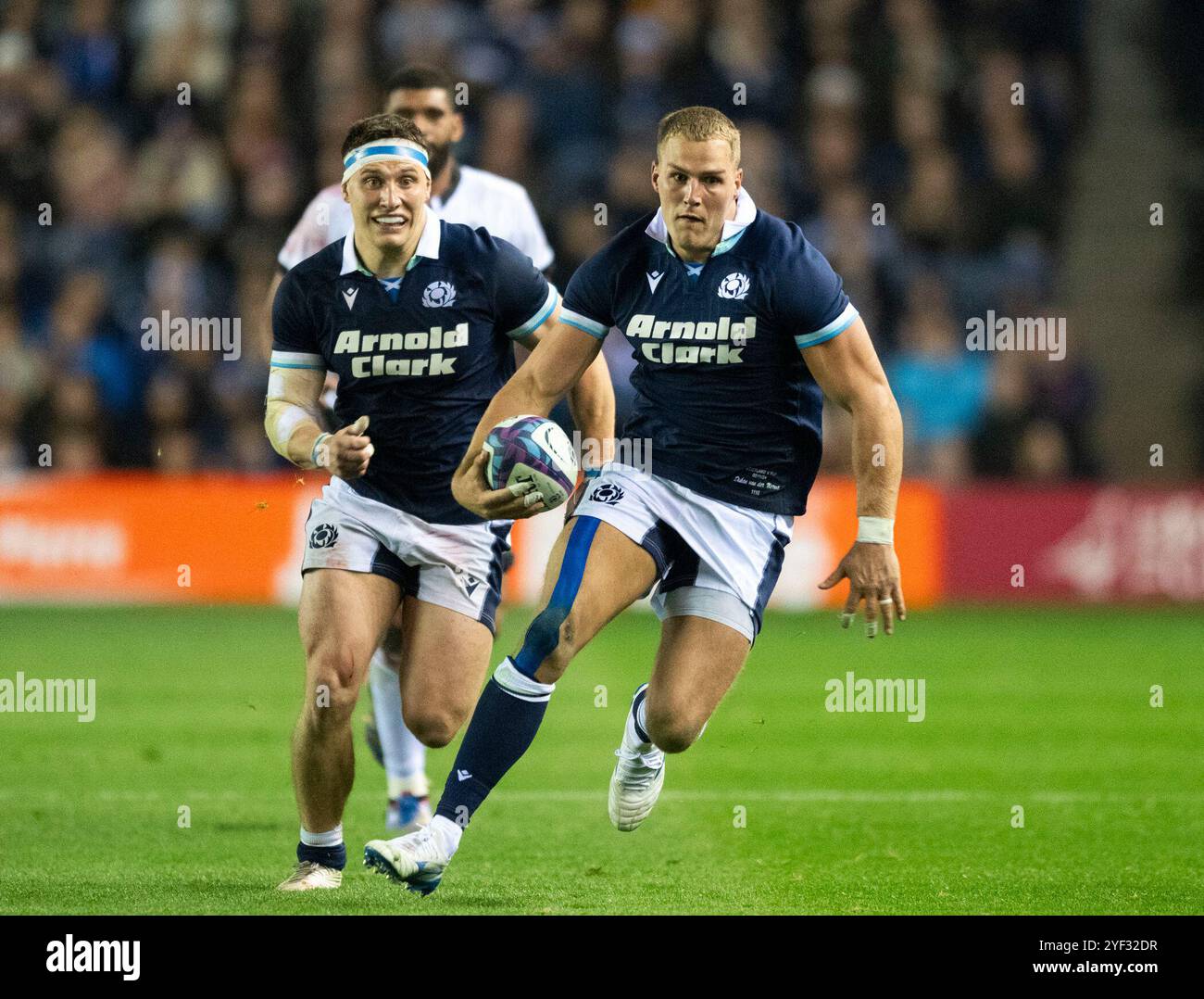 Série automne : Écosse v, Fidji. 02 novembre 2024. Aile écossaise, Duhan van der Merwe. En plein vol alors que l'Écosse affronte les Fidji dans leur premier match de la série d'automne au Scottish Gas Murrayfield, Édimbourg, Royaume-Uni crédit : Ian Jacobs/Alamy Live News Banque D'Images