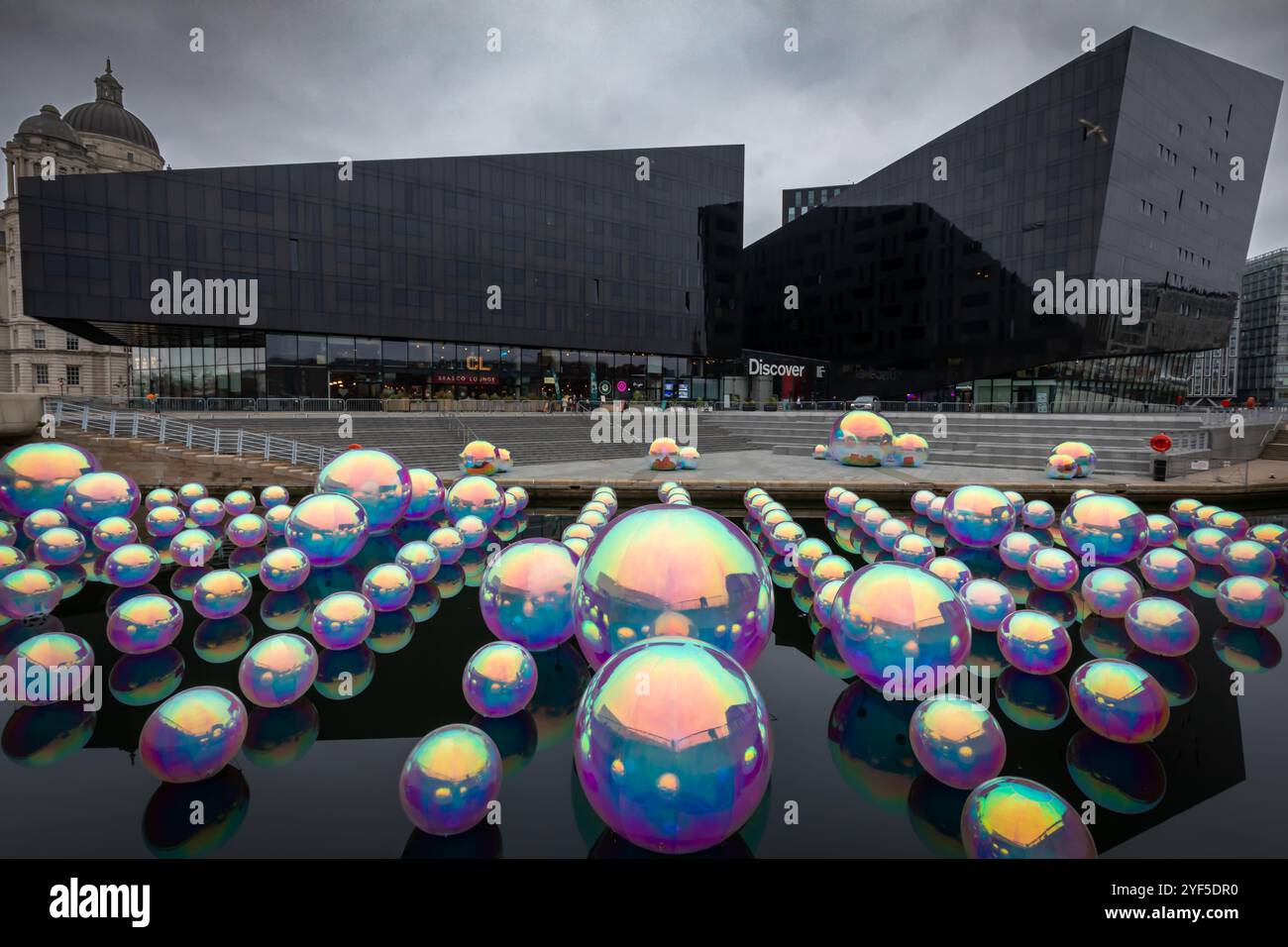Installation artistique pour le Festival de la rivière des lumières de Liverpool, Liverpool Banque D'Images