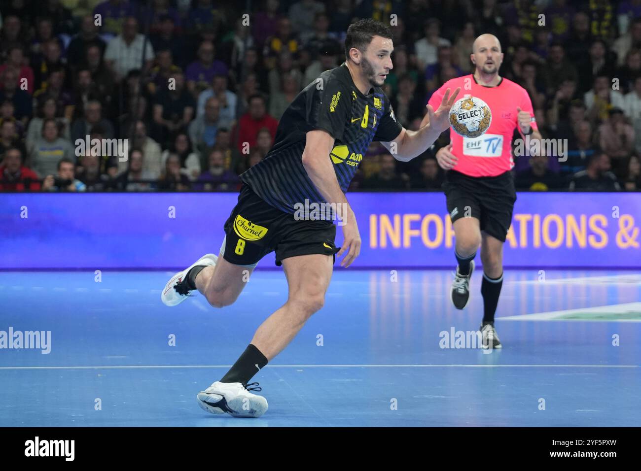 Ayoub Abdi de Hbc Nantes lors du match de handball en phase de groupe entre Hbc Nantes et FC Barcelone le 31 octobre 2024 à H Arena de Nantes - photo Laurent Lairys / DPPI Banque D'Images