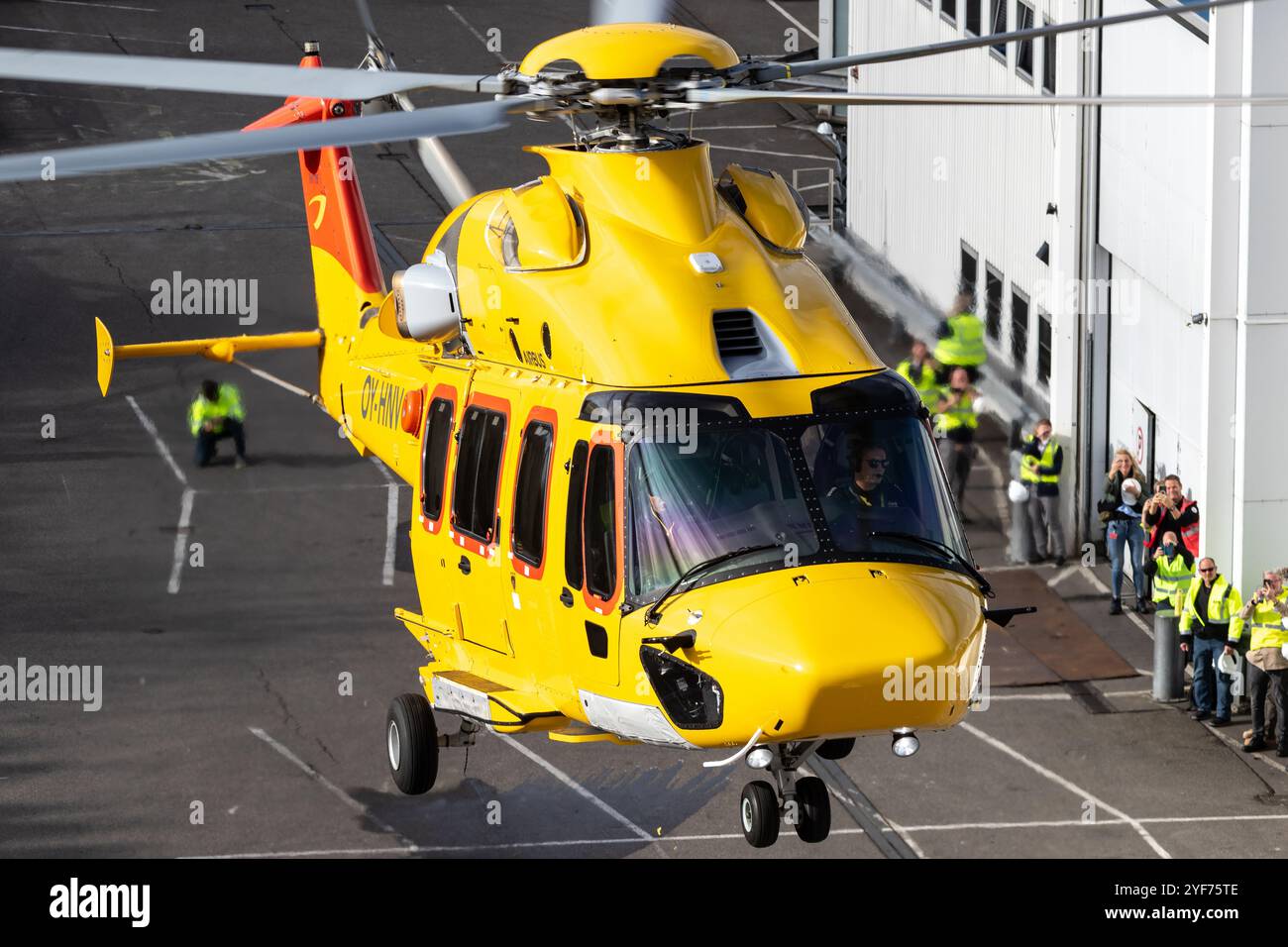 Airbus Helicopters H175 (EC175B) arrivant au European rotors 2024 au RAI Amsterdam Convention Centre. Amsterdam, pays-Bas - 2 novembre 2024 Banque D'Images