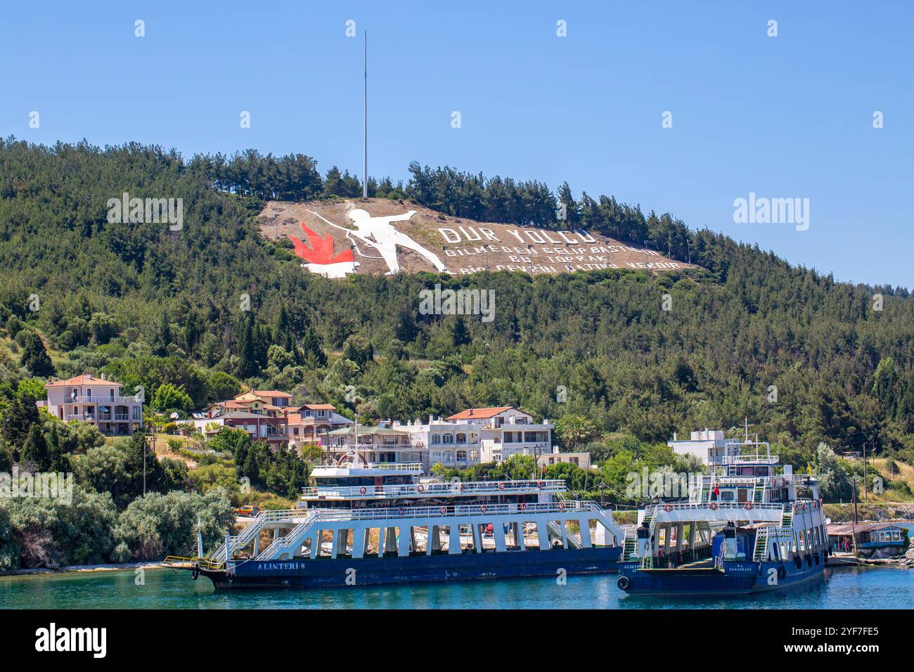 Canakkale / Turquie - 29 mai 2024 / dur Yolcu (halte du voyageur, le sol que vous foulez, autrefois témoin de la fin d'une époque) vue aérienne mémorielle à Canakkale Banque D'Images