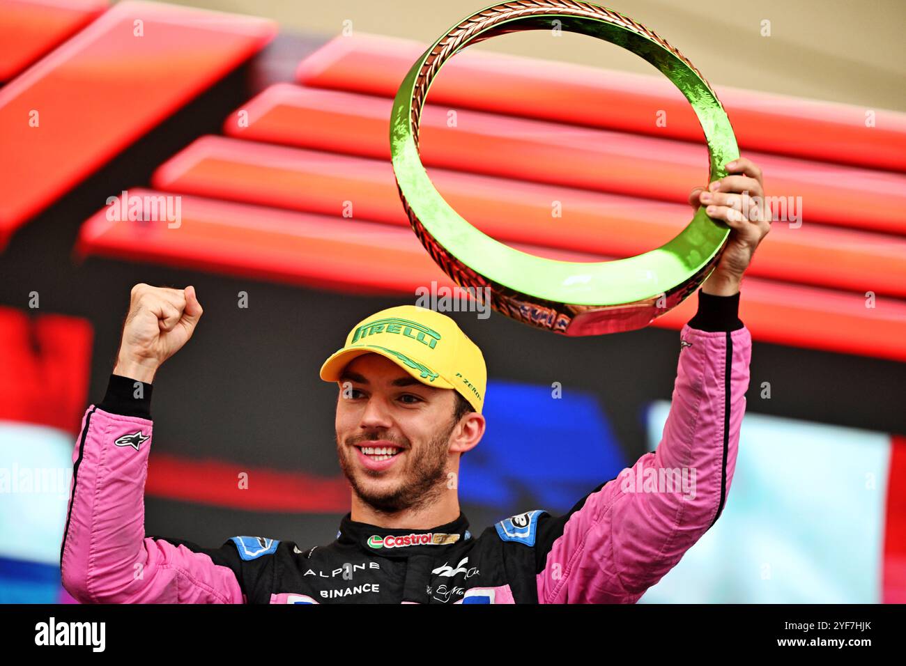 Sao Paulo, Brésil. 03 Nov, 2024. Pierre Gasly (FRA) Alpine F1 Team célèbre sa troisième place sur le podium. 03.11.2024. Championnat du monde de formule 1, Rd 21, Grand Prix du Brésil, Sao Paulo, Brésil, jour de la course. Le crédit photo devrait se lire : XPB/Alamy Live News. Banque D'Images