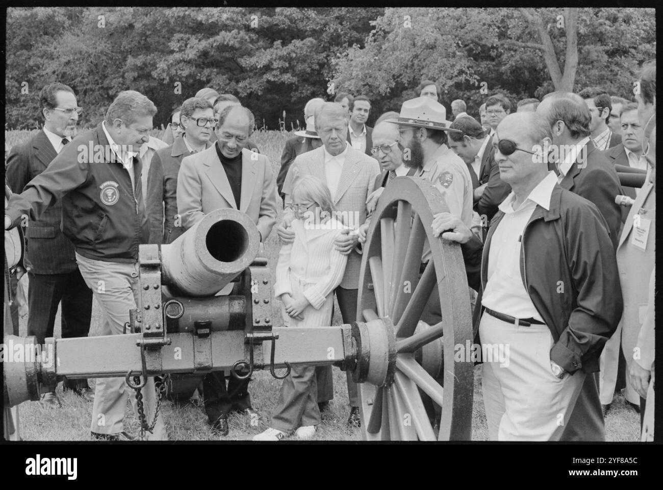 Le président AMÉRICAIN Jimmy carter, Menahem Begin et Anwar Sadate - les accords de Camp David Banque D'Images