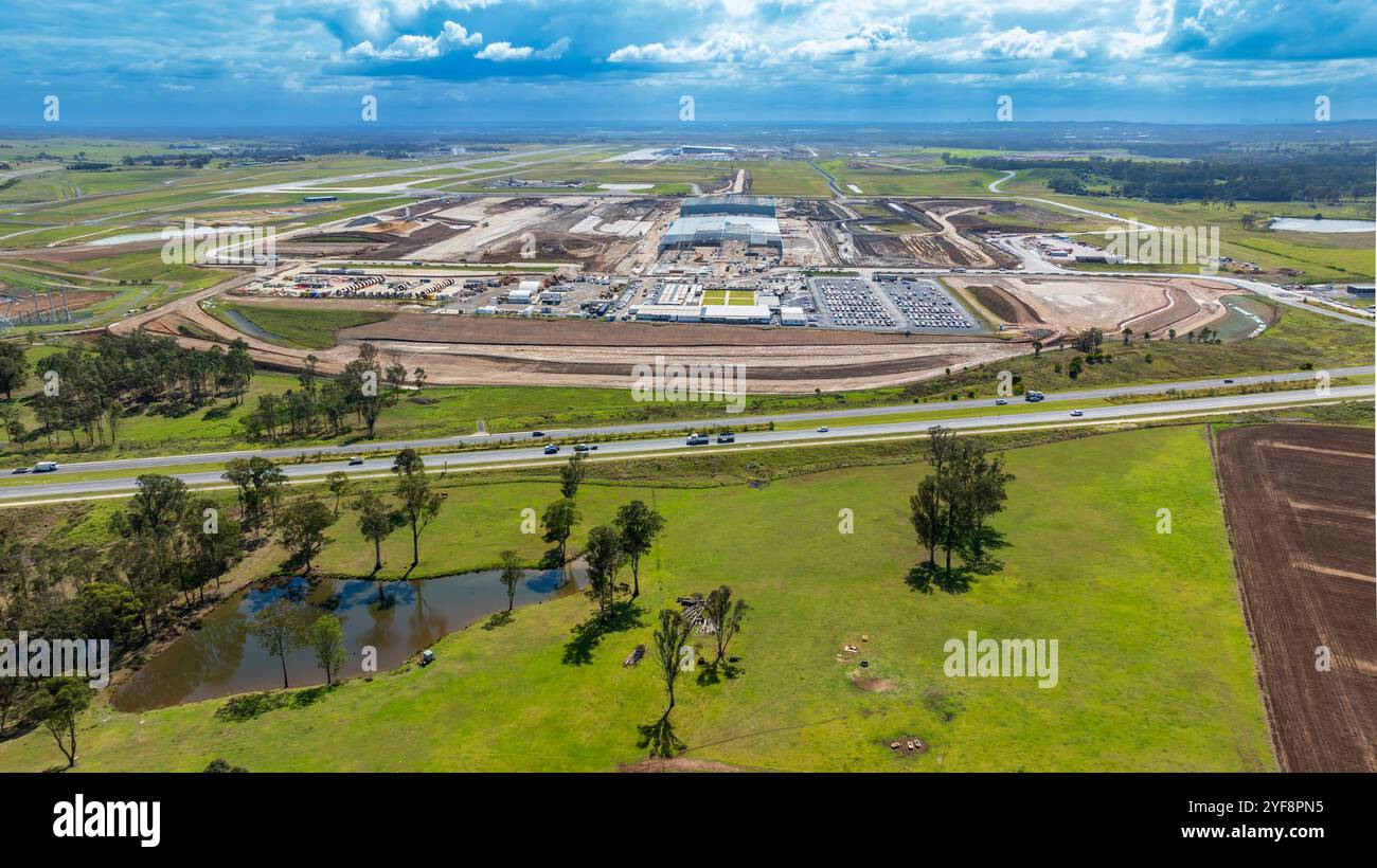 Photographie aérienne par drone de la nouvelle zone de fret de l'aéroport international de Western Sydney actuellement en construction dans un grand développement industriel Banque D'Images