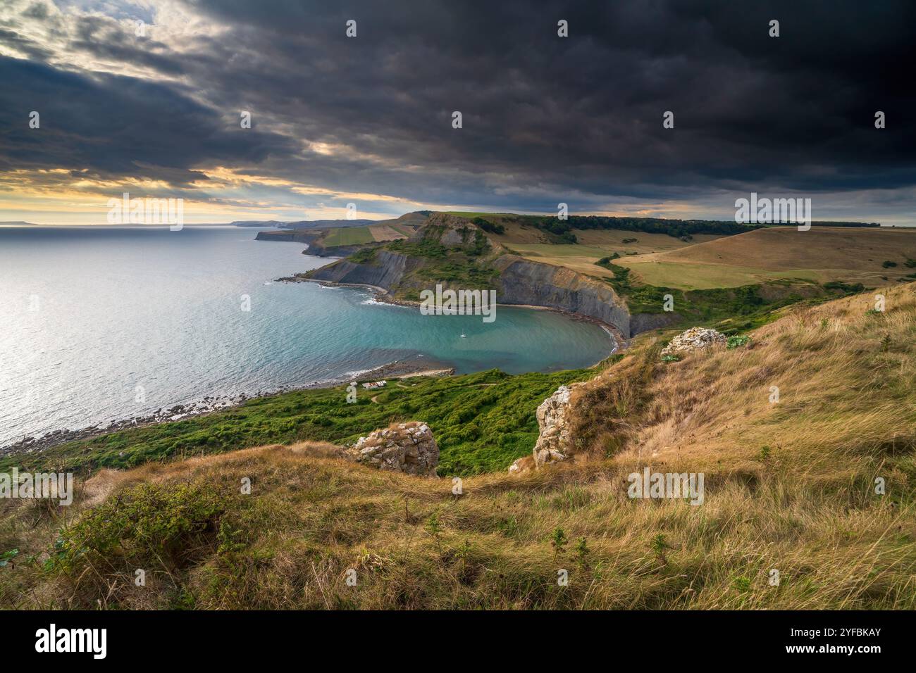 Chapman's Pool vu depuis Emmett's Hill. Worth Matravers, Île de Purbeck, Dorset, Angleterre, Royaume-Uni Banque D'Images