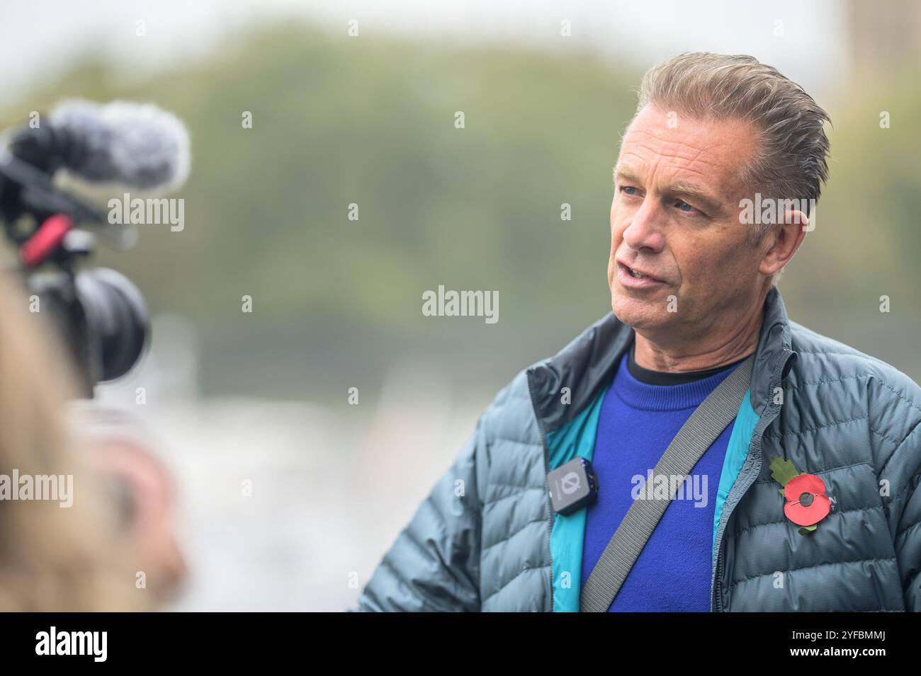Chris Packham - présentateur TV de la faune et militant - à la Marche pour l'eau propre, Londres, 3 novembre 2024 Banque D'Images