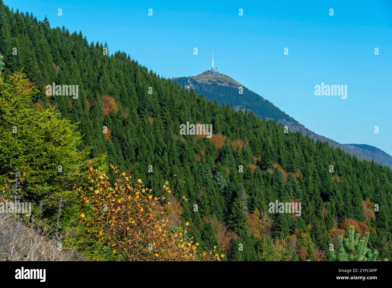 Vue sur le volcan Puy de Dome , Patrimoine mondial de l'UNESCO, Puy de Dome, Auvergne-Rhône-Alpes, France Banque D'Images
