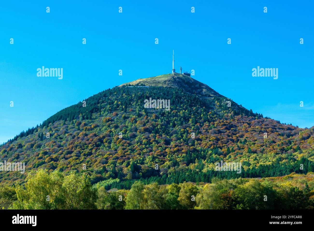 Vue sur le volcan Puy de Dome , Patrimoine mondial de l'UNESCO, Puy de Dome, Auvergne-Rhône-Alpes, France Banque D'Images