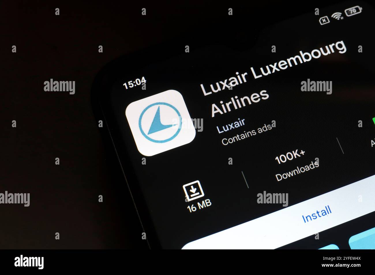 4 novembre 2024, Brésil. Dans cette illustration photo, le logo de l'application Luxair Luxembourg Airlines est affiché sur l'écran d'un smartphone. Banque D'Images