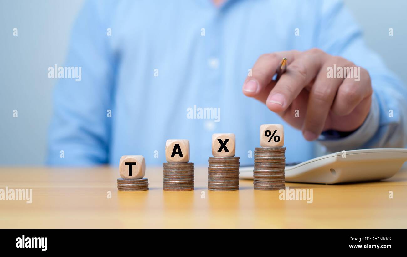 Impôt calcul du revenu et du rendement des investissements en pourcentage. Taux d'intérêt de l'escalier fiscal pourcentage. Revenu, rendement, Fonds, investissement, impôt sur les dividendes, S Banque D'Images