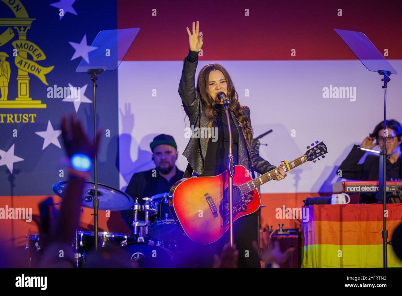 Atlanta, États-Unis. 04th Nov, 2024. Joy of Jesse & Joy se produit sur ...