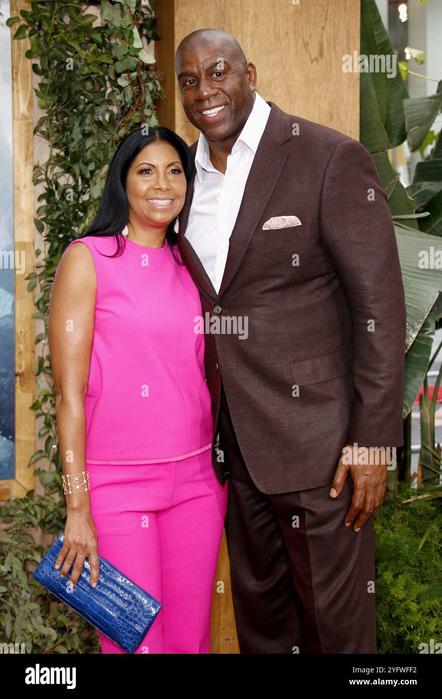 Earlitha Kelly et Magic Johnson lors de la première de « The Legend of Tarzan » à Los Angeles au Dolby Theatre à Hollywood, États-Unis, le 27 juin 2016. Banque D'Images