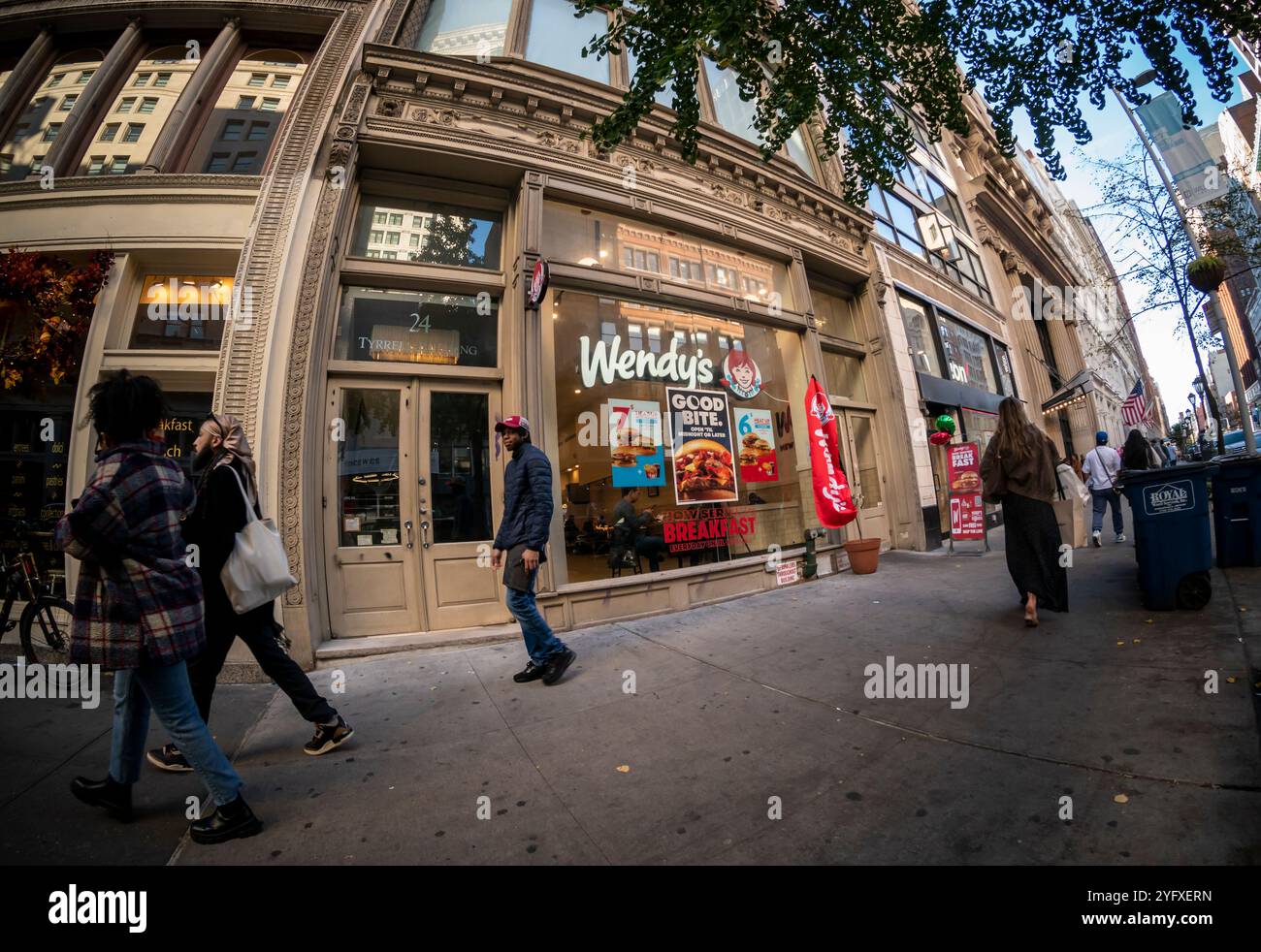 Restaurant WendyÕs à Chelsea à New York le samedi 2 novembre 2024. (© Richard B. Levine) Banque D'Images