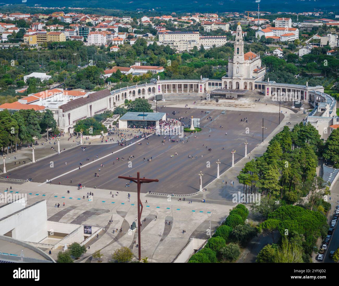 Sanctuaire de notre-Dame de Fatima et Basilique de notre-Dame du Rosaire de Fatima. Vue aérienne de Fatima par drone Banque D'Images