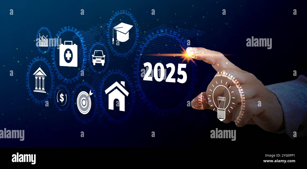 Homme d'affaires touche la flèche de graphique de données de croissance avec le diagramme budget 2025, homme d'affaires pointant flèche graphique de croissance future d'entreprise année 2024 à 2025, Develo Banque D'Images