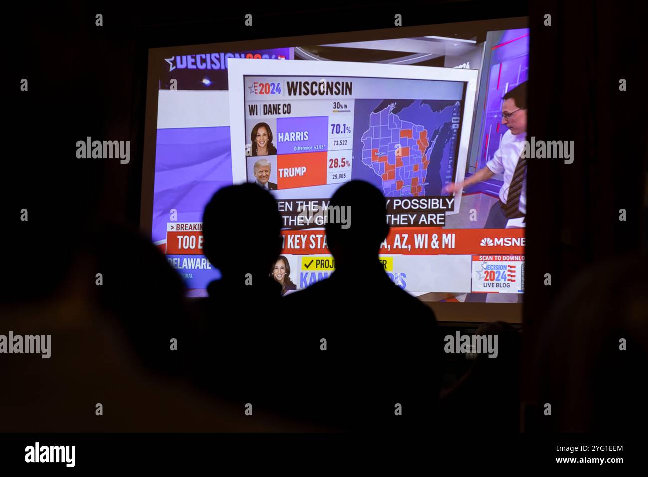 Seattle, Washington, États-Unis. 5 novembre 2024. Des centaines de partisans se rassemblent à Washington pour le parti de la victoire électorale de Kamala au Stoup Brewing. Crédit : Paul Christian Gordon/Alamy Live News Banque D'Images