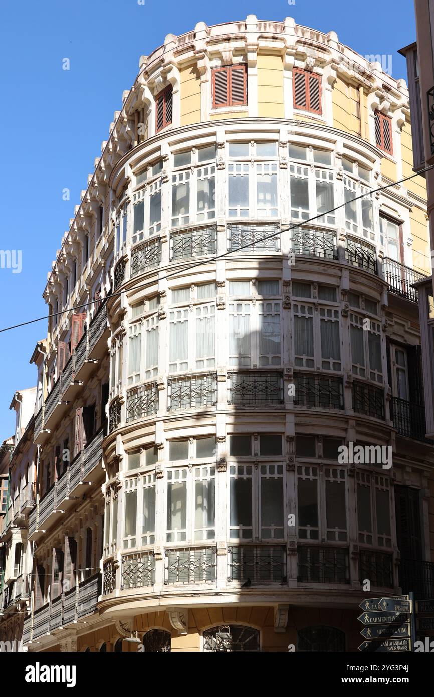 Façade historique dans la ville espagnole Malaga, Andalousie, Espagne Banque D'Images