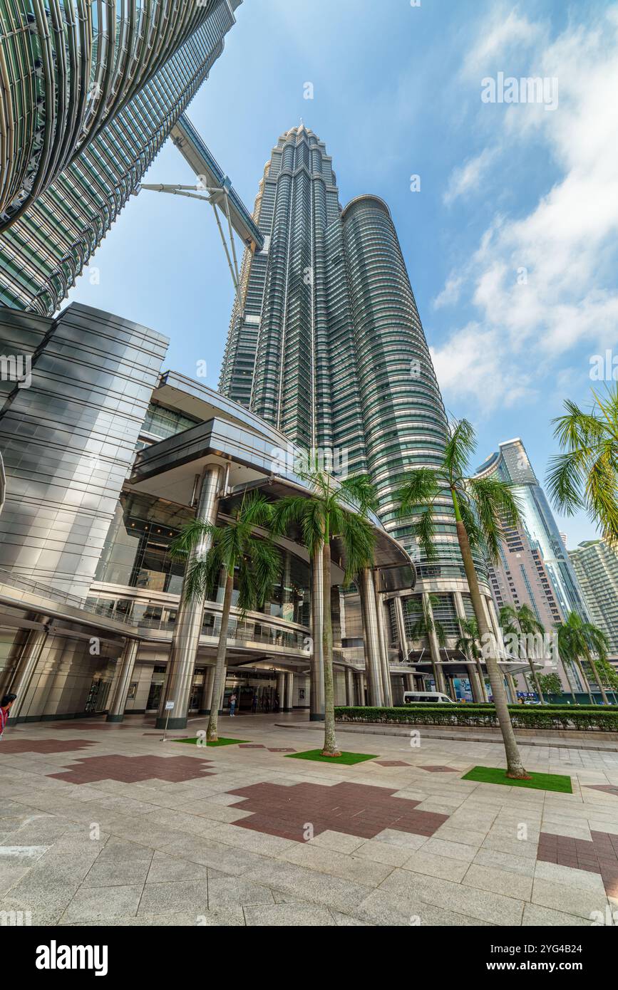 Vue sur les tours Petronas au centre-ville de Kuala Lumpur Banque D'Images