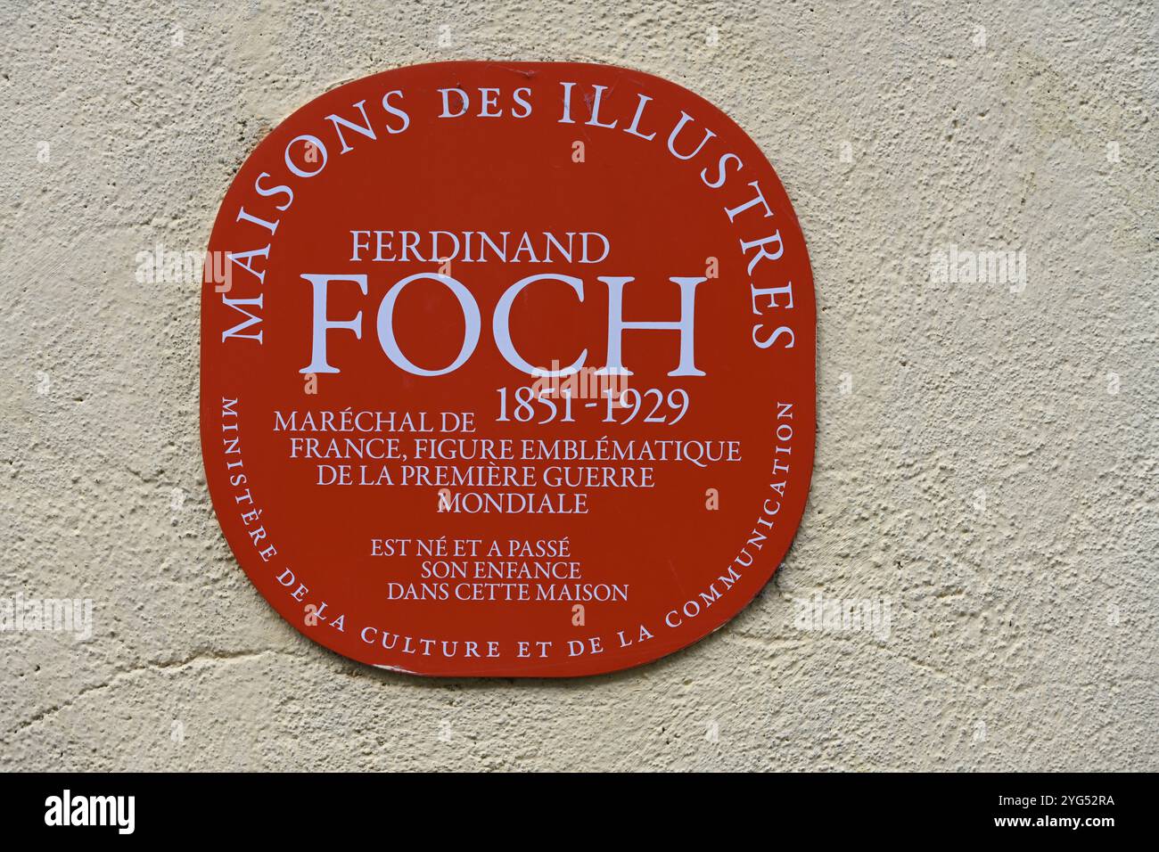 Plaque commémorative à la Maison natale et familiale du Maréchal Ferdinand Foch (12851-1929), Maréchal de France, Tarbes Hautes-Pyrénées France Banque D'Images