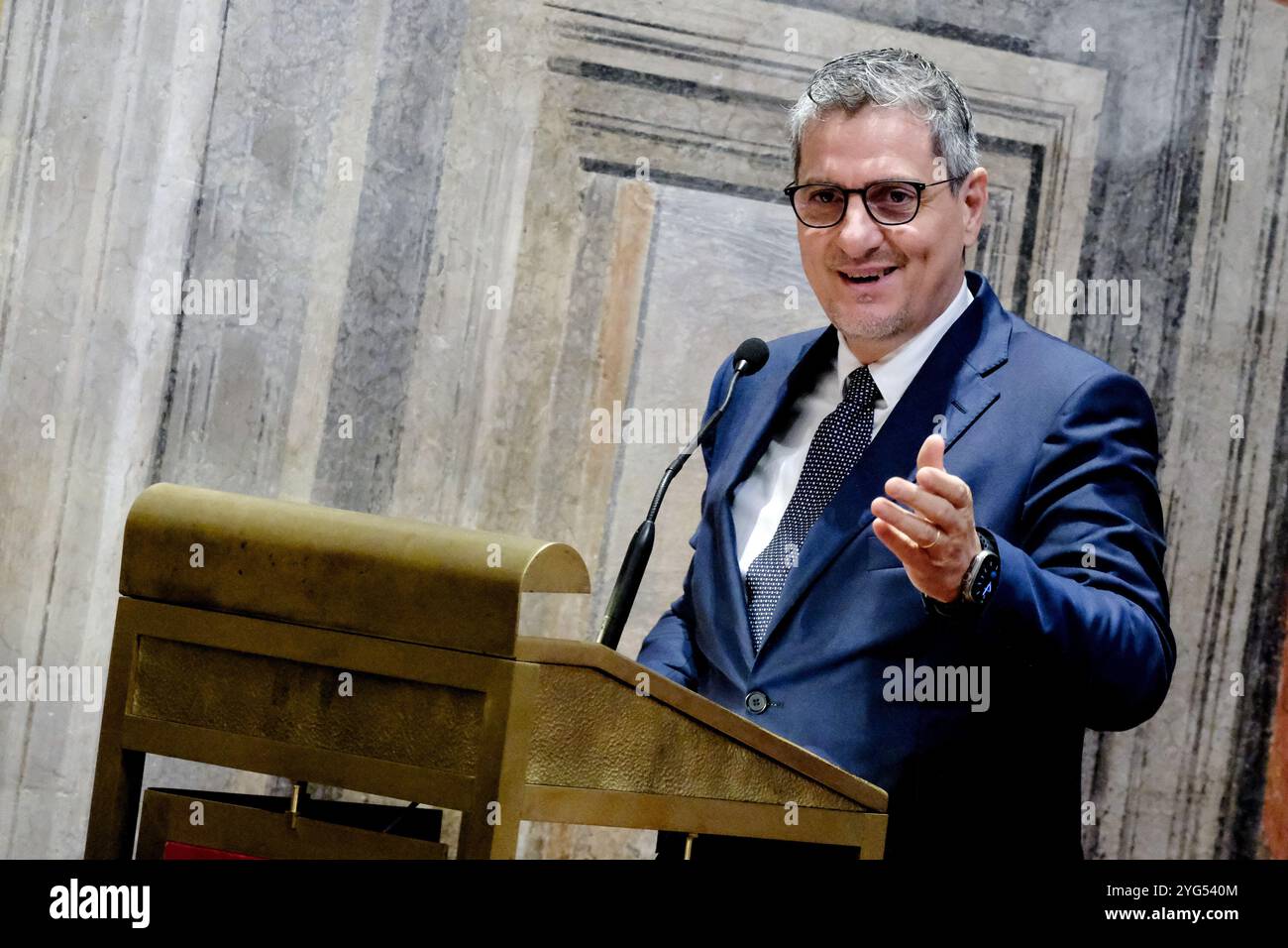 Roma, Italie. 06 novembre 2024. Alberto Baracchini sottosegretario all'editoria, in occasione del convegno ‘le sfide del Servizio Pubblico, ripensare il servizio radio televisivo nell'era digitale'. Senato a Roma, Mercoledì ; 06 novembre 2024 (foto Mauro Scrobogna/LaPresse) Alberto Baracchini sous-secrétaire à l'édition à l'occasion de la conférence "les défis du service public, repenser le service de radio et de télévision à l'ère numérique". Sénat à Rome - mercredi 06 novembre 2024. (Photo de Mauro Scrobogna/LaPresse) crédit : LaPresse/Alamy Live News Banque D'Images