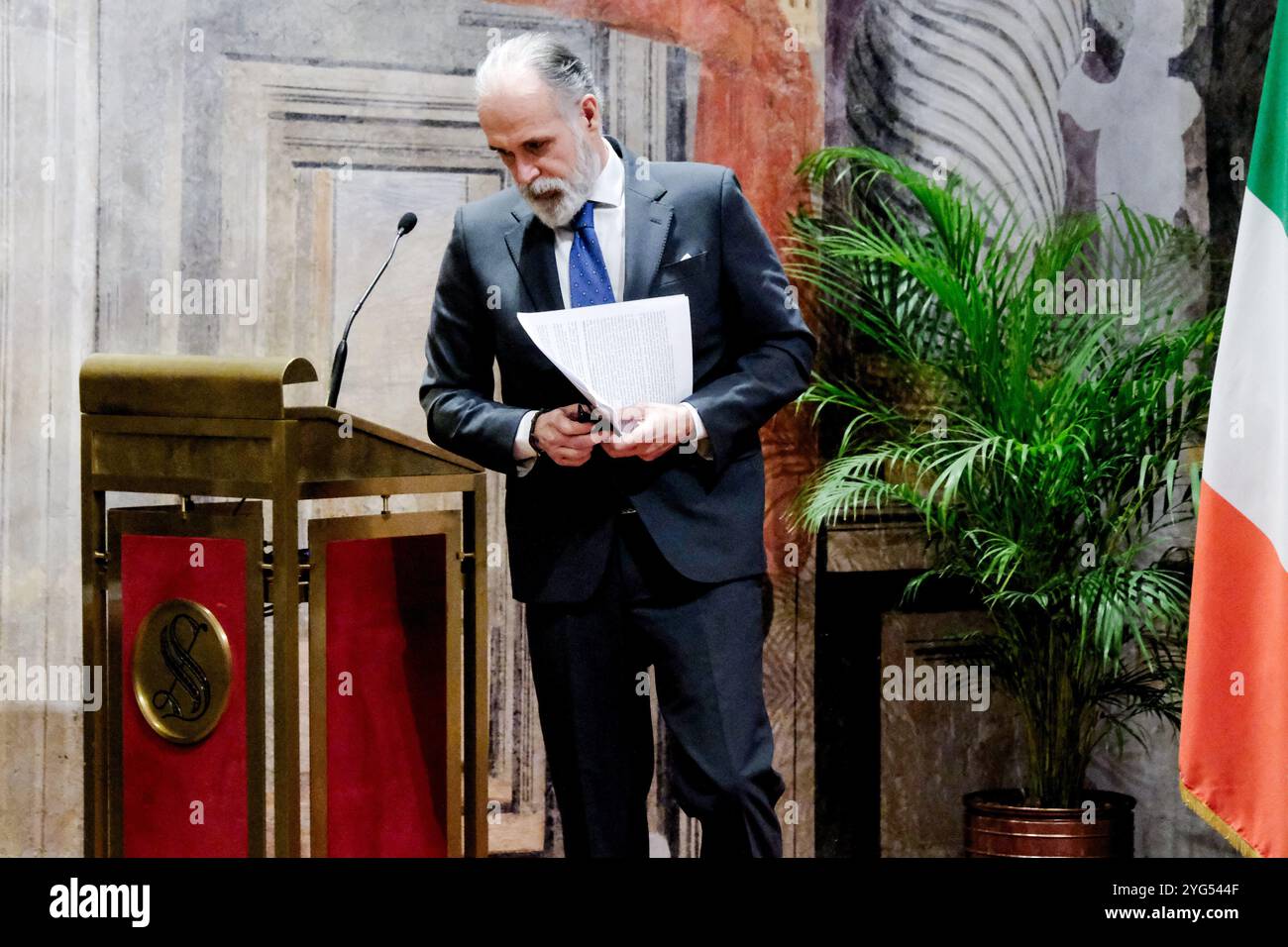 Roma, Italie. 06 novembre 2024. Giampaolo Rossi AD RAI in occasione del convegno ‘le sfide del Servizio Pubblico, ripensare il servizio radio televisivo nell'era digitale'. Senato a Roma, Mercoledì ; 06 novembre 2024 (foto Mauro Scrobogna/LaPresse) Giampaolo Rossi PDG de la RAI à l'occasion de la conférence "les défis de la fonction publique, repenser le service de radio et de télévision à l'ère numérique". Sénat à Rome - mercredi 06 novembre 2024. (Photo de Mauro Scrobogna/LaPresse) crédit : LaPresse/Alamy Live News Banque D'Images