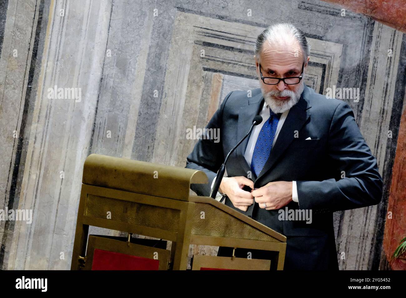 Roma, Italie. 06 novembre 2024. Giampaolo Rossi AD RAI in occasione del convegno ‘le sfide del Servizio Pubblico, ripensare il servizio radio televisivo nell'era digitale'. Senato a Roma, Mercoledì ; 06 novembre 2024 (foto Mauro Scrobogna/LaPresse) Giampaolo Rossi PDG de la RAI à l'occasion de la conférence "les défis de la fonction publique, repenser le service de radio et de télévision à l'ère numérique". Sénat à Rome - mercredi 06 novembre 2024. (Photo de Mauro Scrobogna/LaPresse) crédit : LaPresse/Alamy Live News Banque D'Images