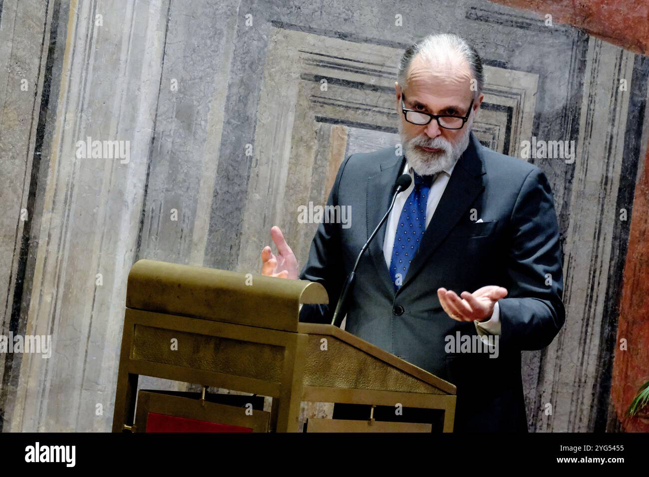 Roma, Italie. 06 novembre 2024. Giampaolo Rossi AD RAI in occasione del convegno ‘le sfide del Servizio Pubblico, ripensare il servizio radio televisivo nell'era digitale'. Senato a Roma, Mercoledì ; 06 novembre 2024 (foto Mauro Scrobogna/LaPresse) Giampaolo Rossi PDG de la RAI à l'occasion de la conférence "les défis de la fonction publique, repenser le service de radio et de télévision à l'ère numérique". Sénat à Rome - mercredi 06 novembre 2024. (Photo de Mauro Scrobogna/LaPresse) crédit : LaPresse/Alamy Live News Banque D'Images