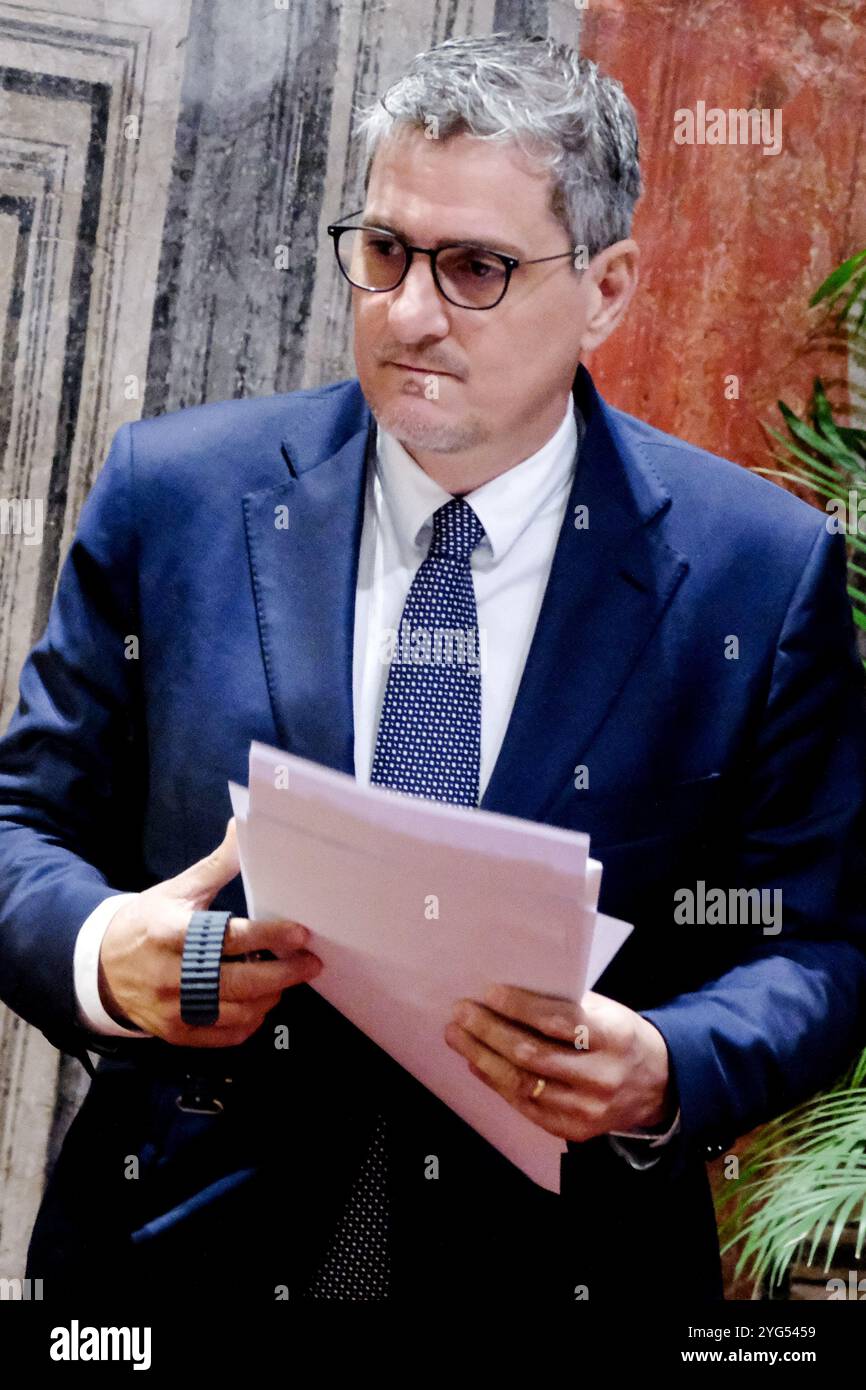 Roma, Italie. 06 novembre 2024. Alberto Baracchini sottosegretario all'editoria, in occasione del convegno ‘le sfide del Servizio Pubblico, ripensare il servizio radio televisivo nell'era digitale'. Senato a Roma, Mercoledì ; 06 novembre 2024 (foto Mauro Scrobogna/LaPresse) Alberto Baracchini sous-secrétaire à l'édition à l'occasion de la conférence "les défis du service public, repenser le service de radio et de télévision à l'ère numérique". Sénat à Rome - mercredi 06 novembre 2024. (Photo de Mauro Scrobogna/LaPresse) crédit : LaPresse/Alamy Live News Banque D'Images
