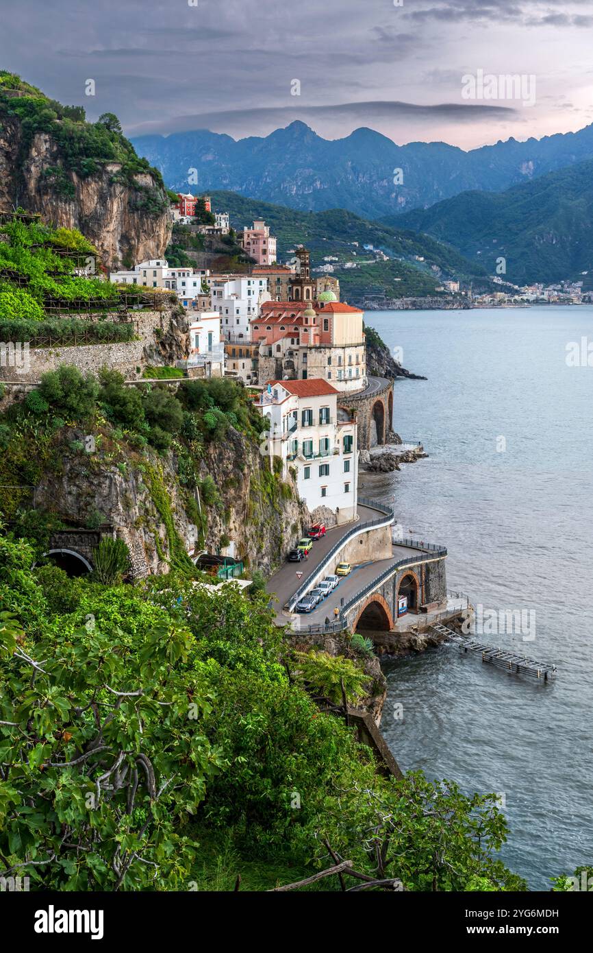 Atrani, côte amalfitaine, Campanie, Italie Banque D'Images
