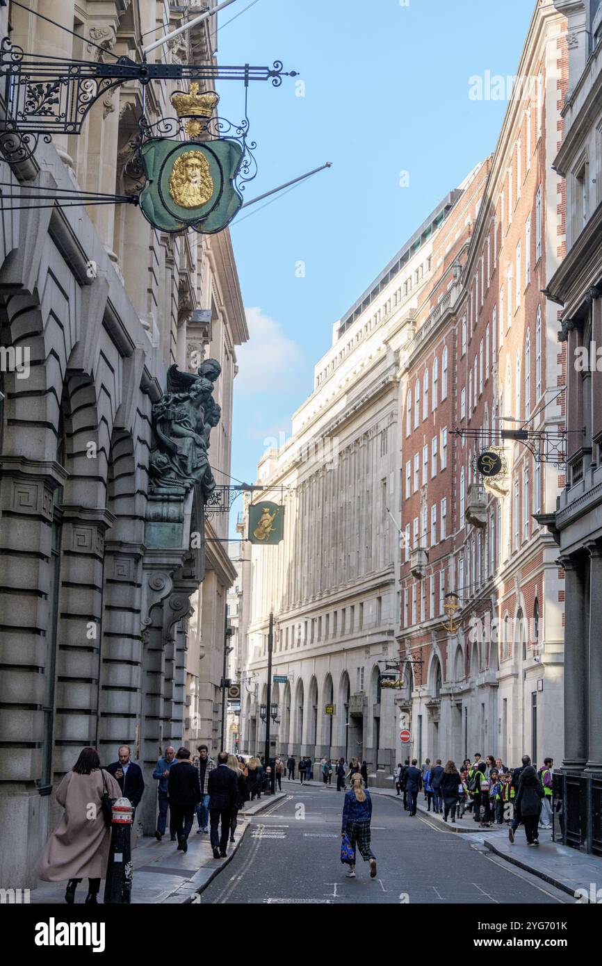 Lombard Street regardant l'ouest vers Bank, Londres EC3. Banque D'Images