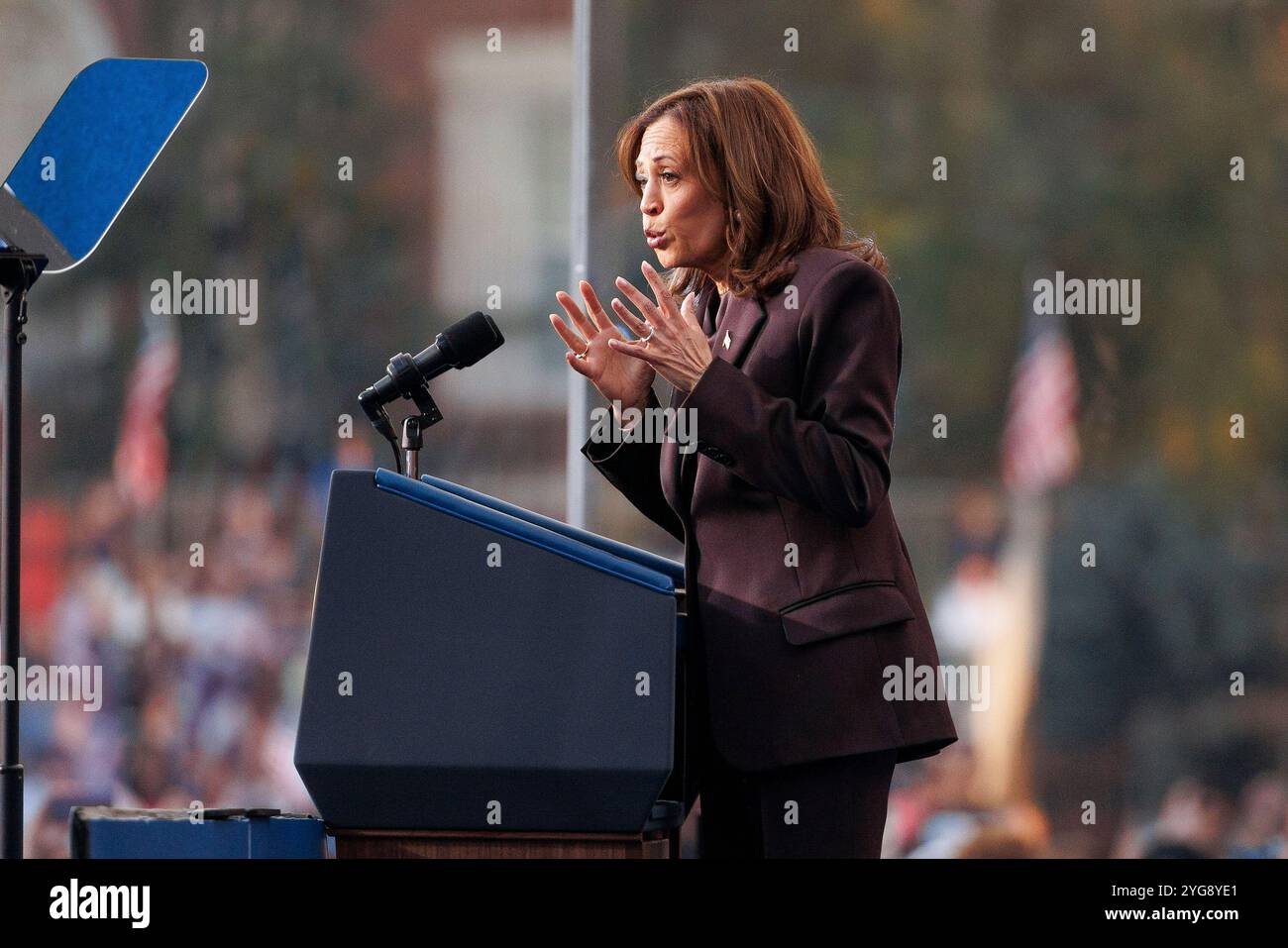 Washington, États-Unis. 06 novembre 2024. Le vice-président Kamala concède l’élection présidentielle à Donald Trump dans un discours à l’Université Howard de Washington DC.la course présidentielle a été appelée pour Donald Trump après avoir capturé les états pivotants nécessaires, le ramenant à la Maison Blanche pour un second mandat. (Photo de Aaron Schwartz/Sipa USA) crédit : Sipa USA/Alamy Live News Banque D'Images