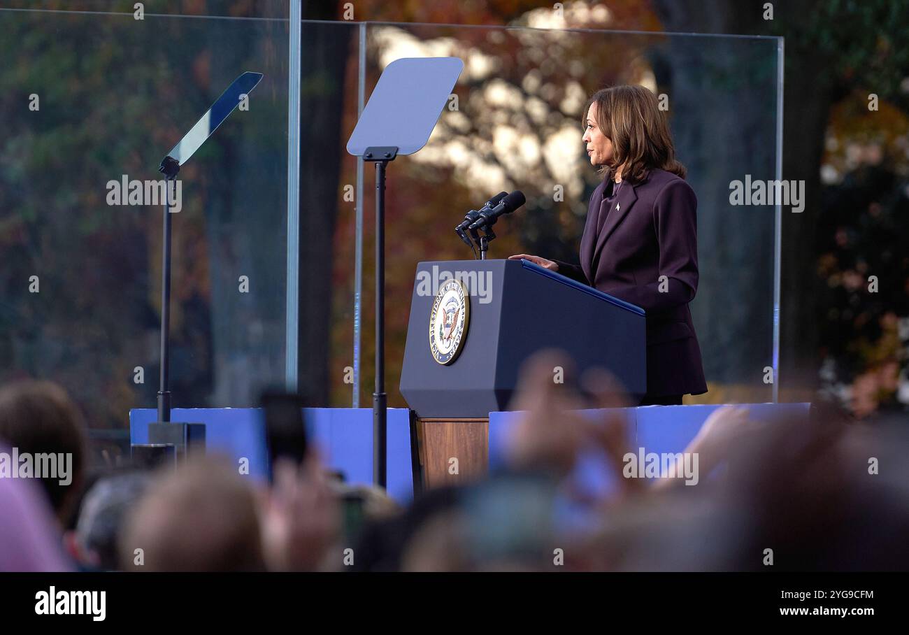 Washington DC, États-Unis. 06 novembre 2024. Washington, DC, ÉTATS-UNIS - 6 NOVEMBRE - la vice-présidente des États-Unis et candidate du Parti démocrate Kamala Harris prononce un discours de concession à l'Université Howard où elle a concédé la course présidentielle de 2024 au président élu Donald J. Trump à Washington, DC, États-Unis, le 6 novembre 2024. Photo : R Cunningham/imageSPACE crédit : Imagespace/Alamy Live News Banque D'Images