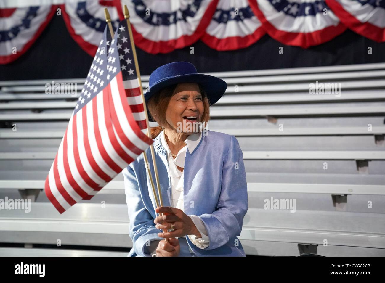 Washington, DC, États-Unis. 6 novembre 2024, Mary Clement, de Silver Spring, Maryland, après avoir assisté à un discours de concession prononcé par la vice-présidente américaine et candidate démocrate à la présidence Kamala Harris à son Alma mater, Howard University, le 6 novembre 2024, à Washington, DC, ÉTATS-UNIS. (Photo de Julia Beverly/Alamy Live News) Banque D'Images