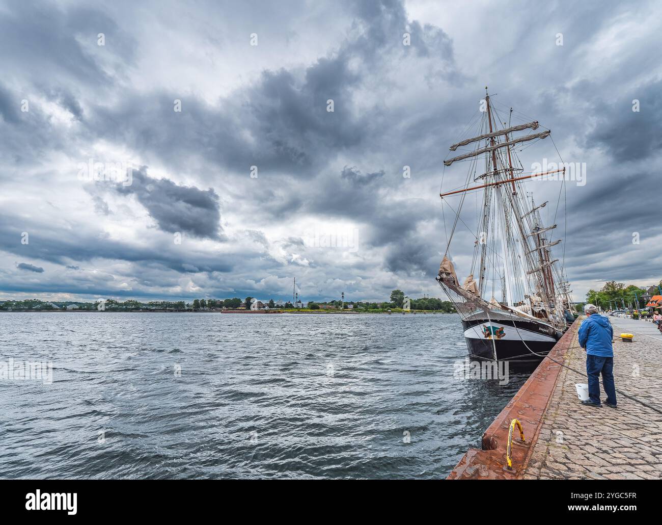 Navires d'époque avec voile dans le fjord de Kiel, Allemagne Banque D'Images