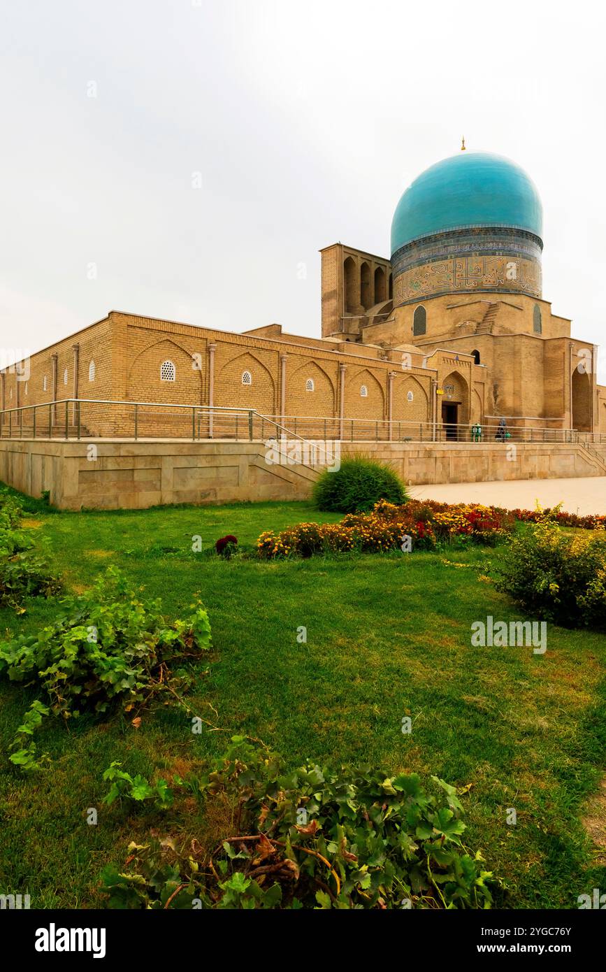 Mosquée Kok-Gumbaz au complexe Dorut Tilavat à Shakhrisabz, Ouzbékistan. Centre historique de Shakhrisyabz. Shakhrisabz est la ville natale de Tamerlane (Ti Banque D'Images