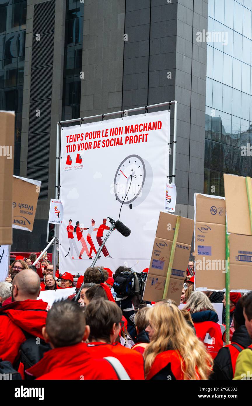 Grève nationale et marche de protestation pour le bien-être, la sécurité sociale et contre la pauvreté. Organisé par le secteur de la santé et des soins, secto socioculturel Banque D'Images