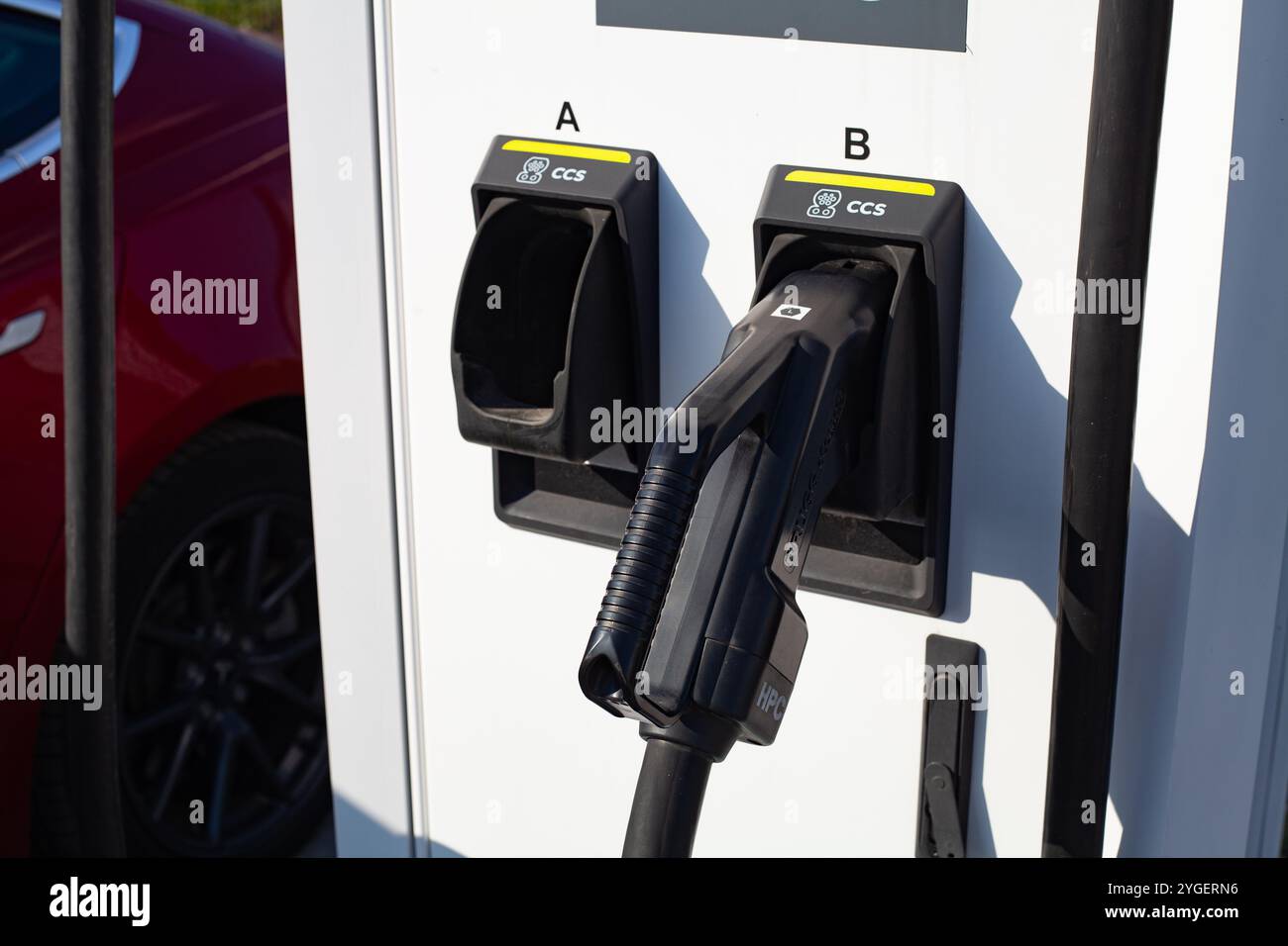Le système de charge combiné est une norme pour charger les véhicules électriques. Il peut utiliser des connecteurs CCS1 ou CCS2 pour fournir l'alimentation. Banque D'Images