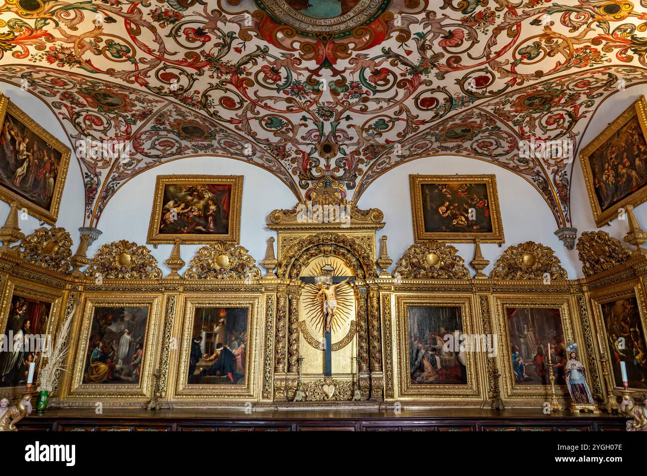 Funchal, l'Igreja de São João Evangelista do Colégio sur la Praça do Município, est l'église jésuite de l'école jésuite locale. Son saint patron est préparé Banque D'Images