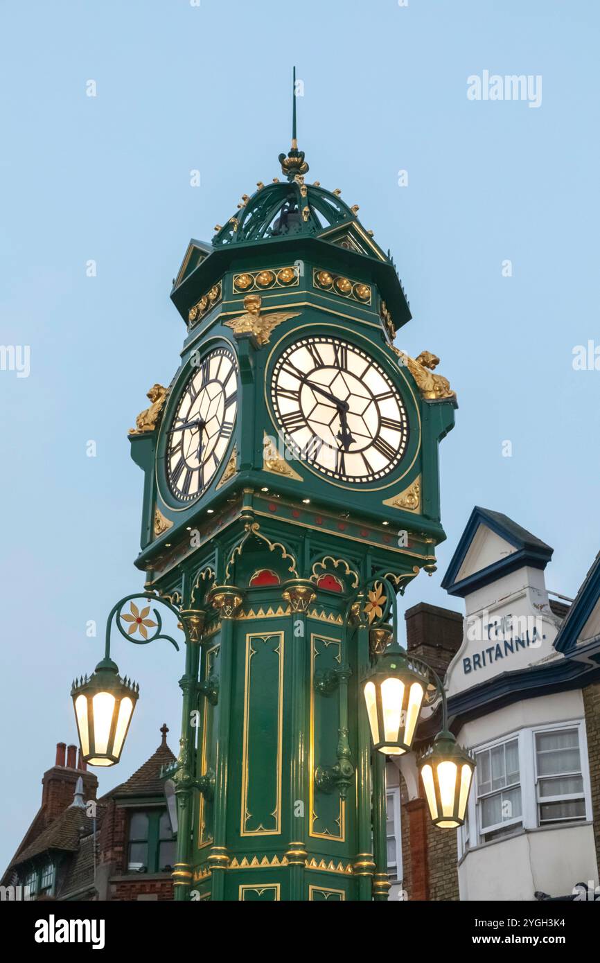 Angleterre, Kent, île de Sheppey, Sheerness, la tour de l'horloge victorienne ornée Banque D'Images