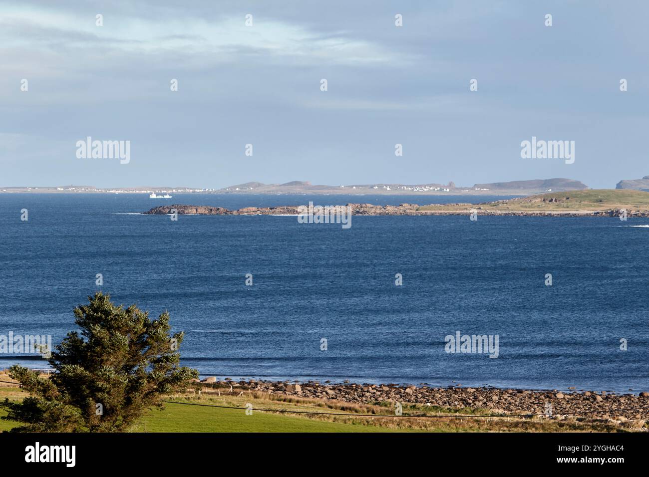 vue de l'île inishbofin et de l'île tory depuis magheroarty, comté de donegal, république d'irlande Banque D'Images