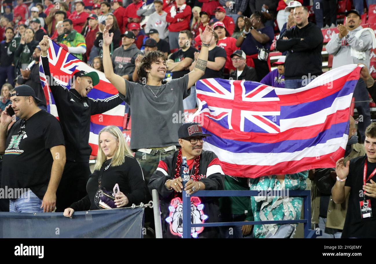 2 novembre 2024 - les fans d'Hawaï lors d'un match entre les Bulldogs de Fresno State et les Rainbow Warriors d'Hawaï au Valley Children's Stadium de Fresno, CA - Michael Sullivan/CSM Banque D'Images