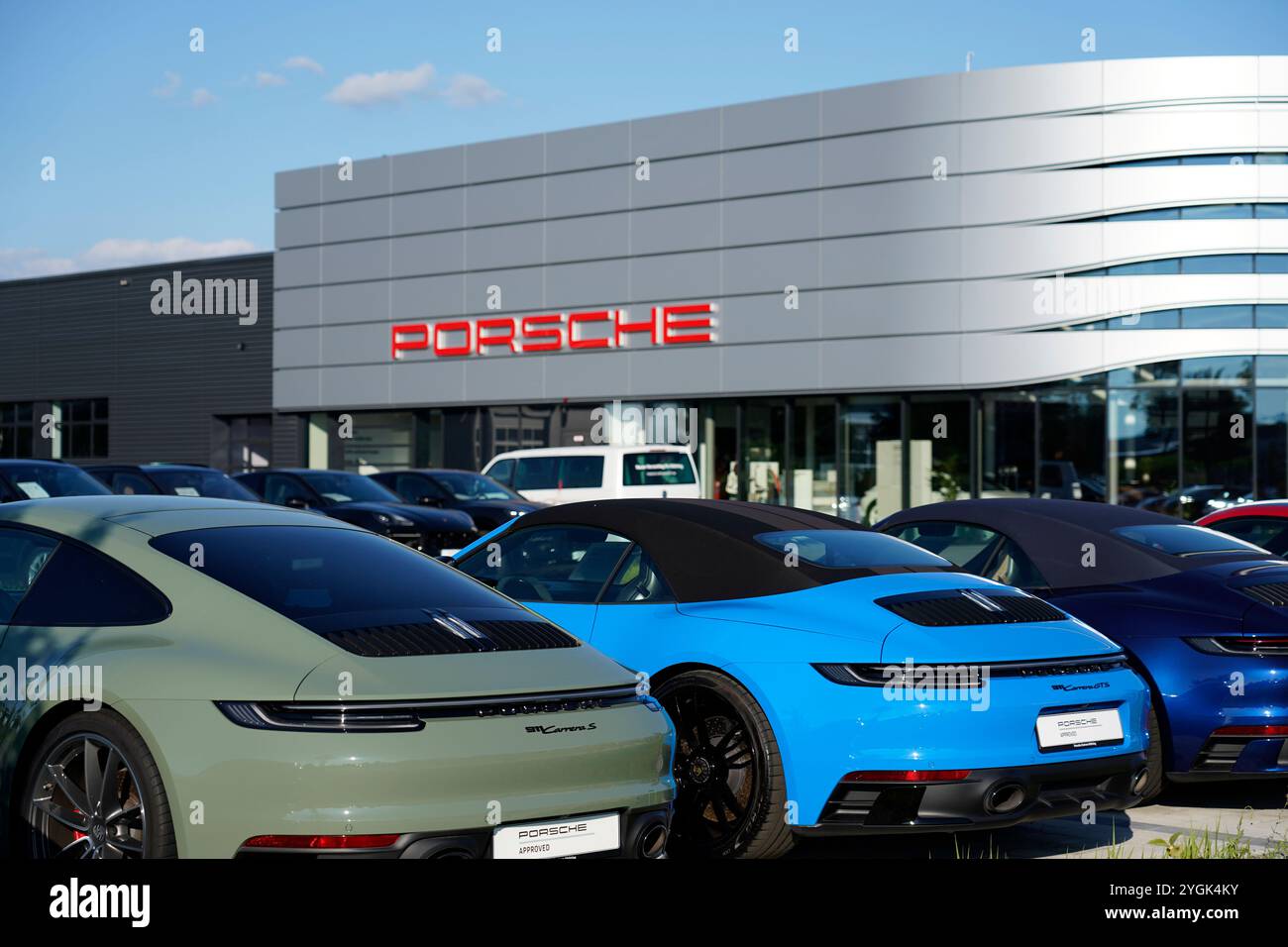 Allemagne, Bavière, Altötting, Porsche Center, bâtiment, extérieur, voiture de sport Porsche Banque D'Images