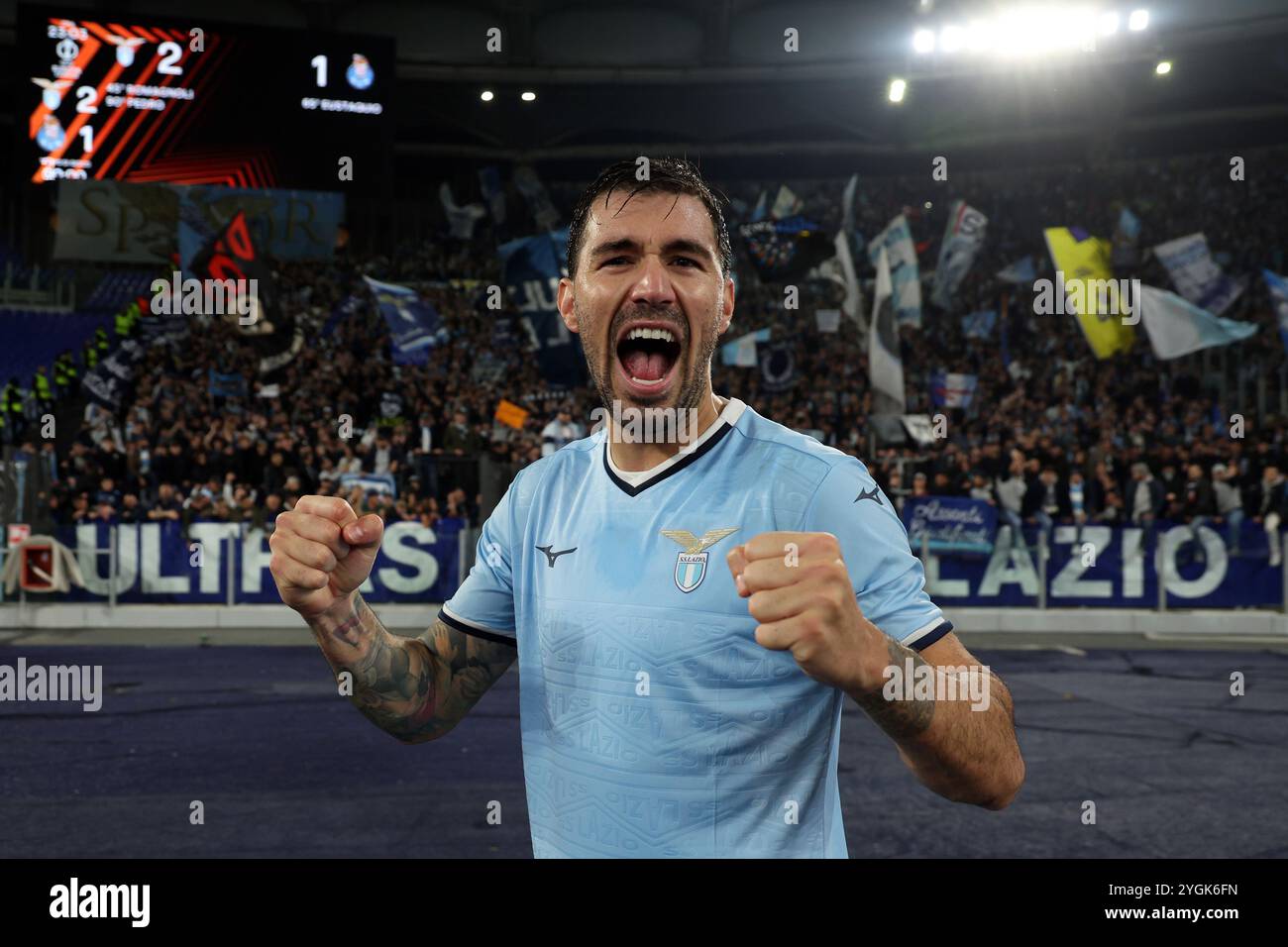 Rome, Italie 07.11.2024 : Alessio Romagnoli, du Lazio, célèbre la victoire à la fin de l'UEFA Europa League 2024-2025, jour 4, match de football entre les SS Laz Banque D'Images