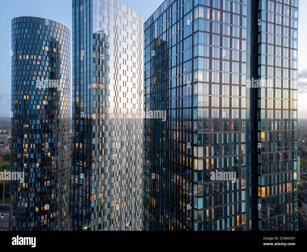 Nouveau développement de district de gratte-ciel Jackson d'appartements au coucher du soleil, Manchester, Angleterre Banque D'Images