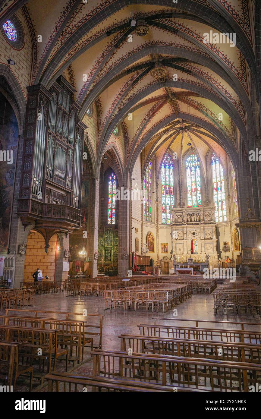 Perpignan, France - 27 août 2024 : intérieur de la cathédrale Saint-Jean du XIVe siècle, Perpignan, Pyrénées Orientales Banque D'Images Perpignan, France - 27 août 2024 : intérieur de la cathédrale Saint-Jean du XIVe siècle, Perpignan, Pyrénées Orientales Banque D'Images