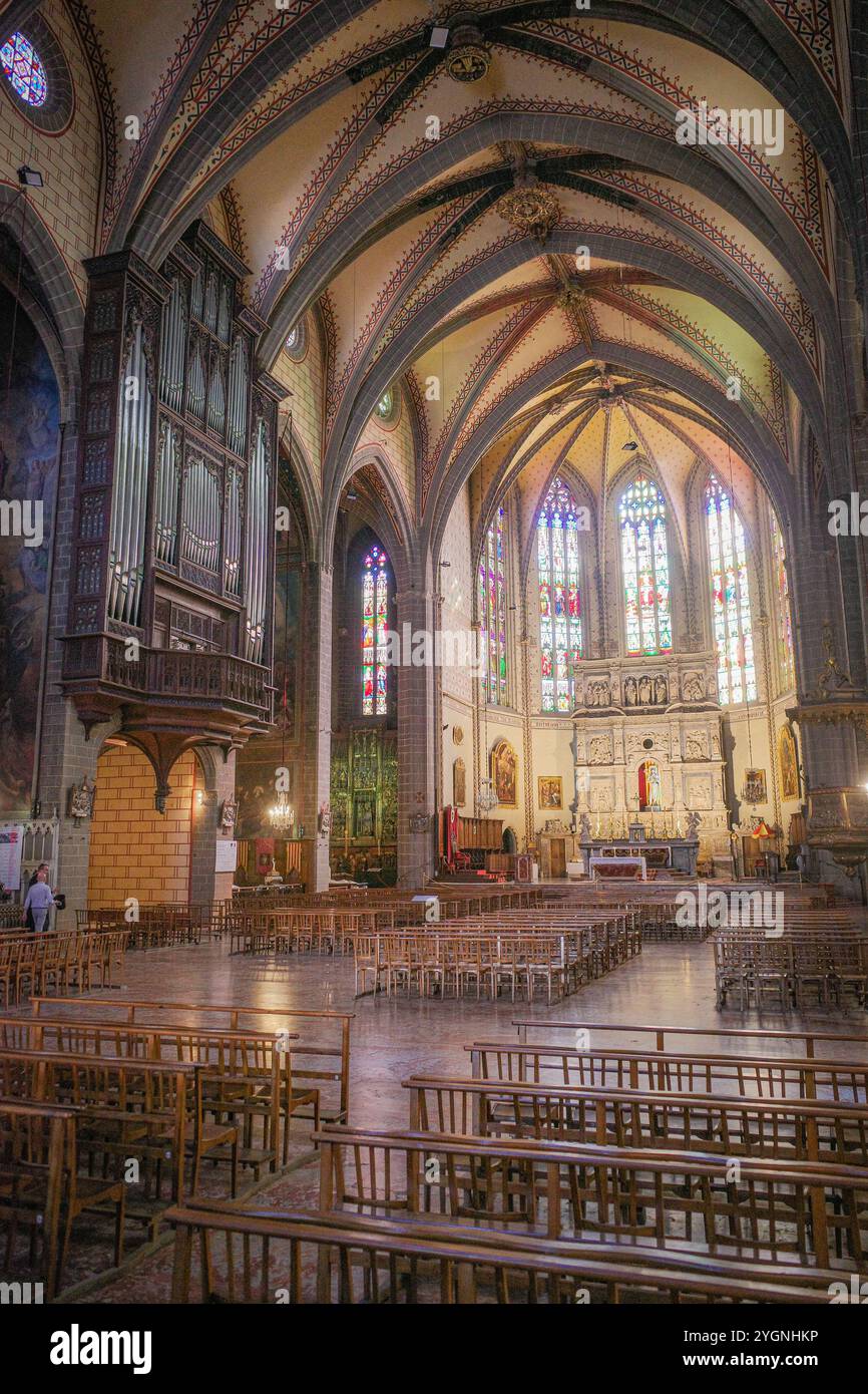 Perpignan, France - 27 août 2024 : intérieur de la cathédrale Saint-Jean du XIVe siècle, Perpignan, Pyrénées Orientales Banque D'Images Perpignan, France - 27 août 2024 : intérieur de la cathédrale Saint-Jean du XIVe siècle, Perpignan, Pyrénées Orientales Banque D'Images
