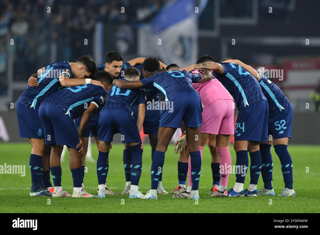 Les joueurs de Porto se blottissent lors de la ronde de qualification de l'Europa League - 4ème match d'étape entre le SS Lazio et le FC Porto au stade olympique. Score final ; Lazio 2:1 Porto. Banque D'Images