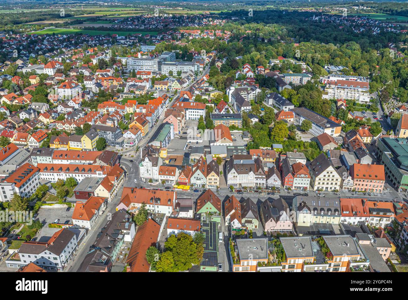 Ausblick auf Fürstenfeldbruck, Kreisstadt in der Metropolregion München Die oberbayerische Stadt Fürstenfeldbruck an der Amper im Luftb Fürstenfeldbru Banque D'Images