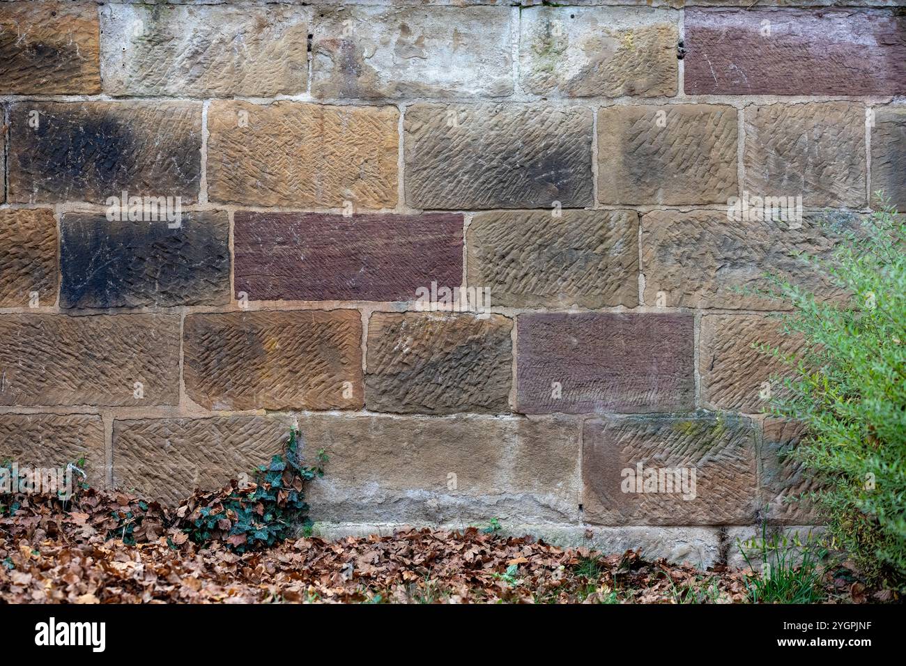 Fond de texture de mur en pierre rustique - motif de maçonnerie gris naturel Banque D'Images